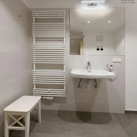 Apartment Haus Am Hoevt - 13 Goehren (Ruegen)