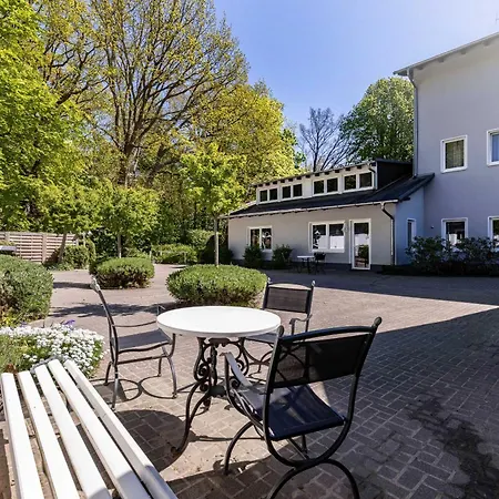 Haus Am Hövt - 13 Goehren (Ruegen)