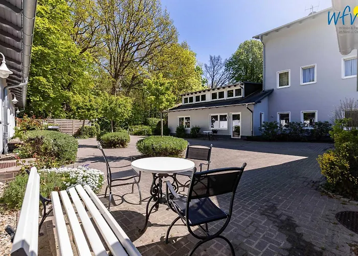 Haus Am Hövt - 13 Goehren (Ruegen)